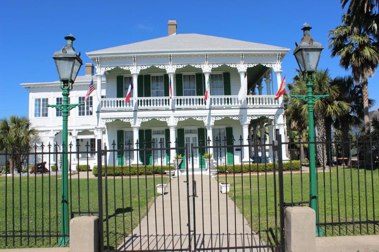 The George Manor Bed & Breakfast Galveston Exterior photo