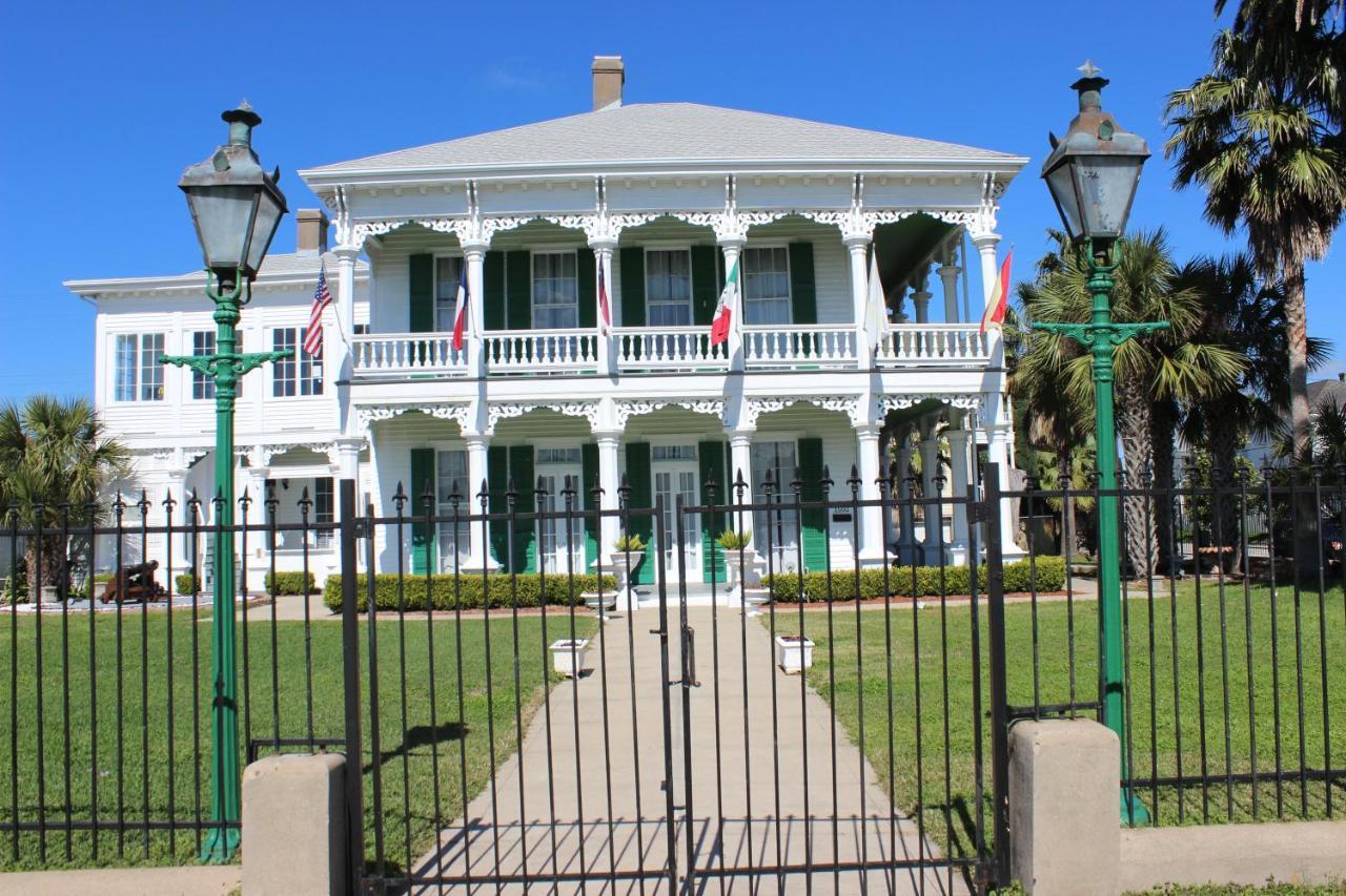 The George Manor Bed & Breakfast Galveston Exterior photo