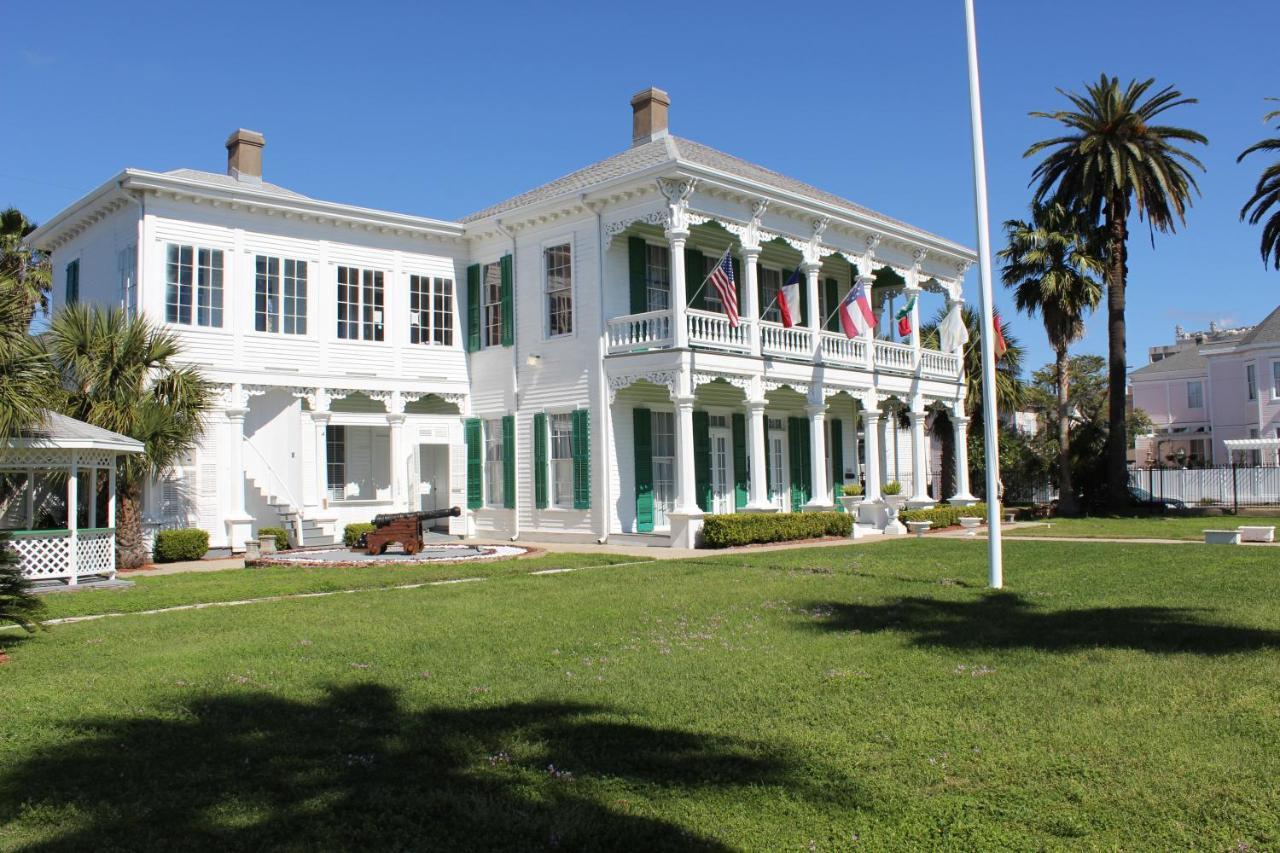 The George Manor Bed & Breakfast Galveston Exterior photo