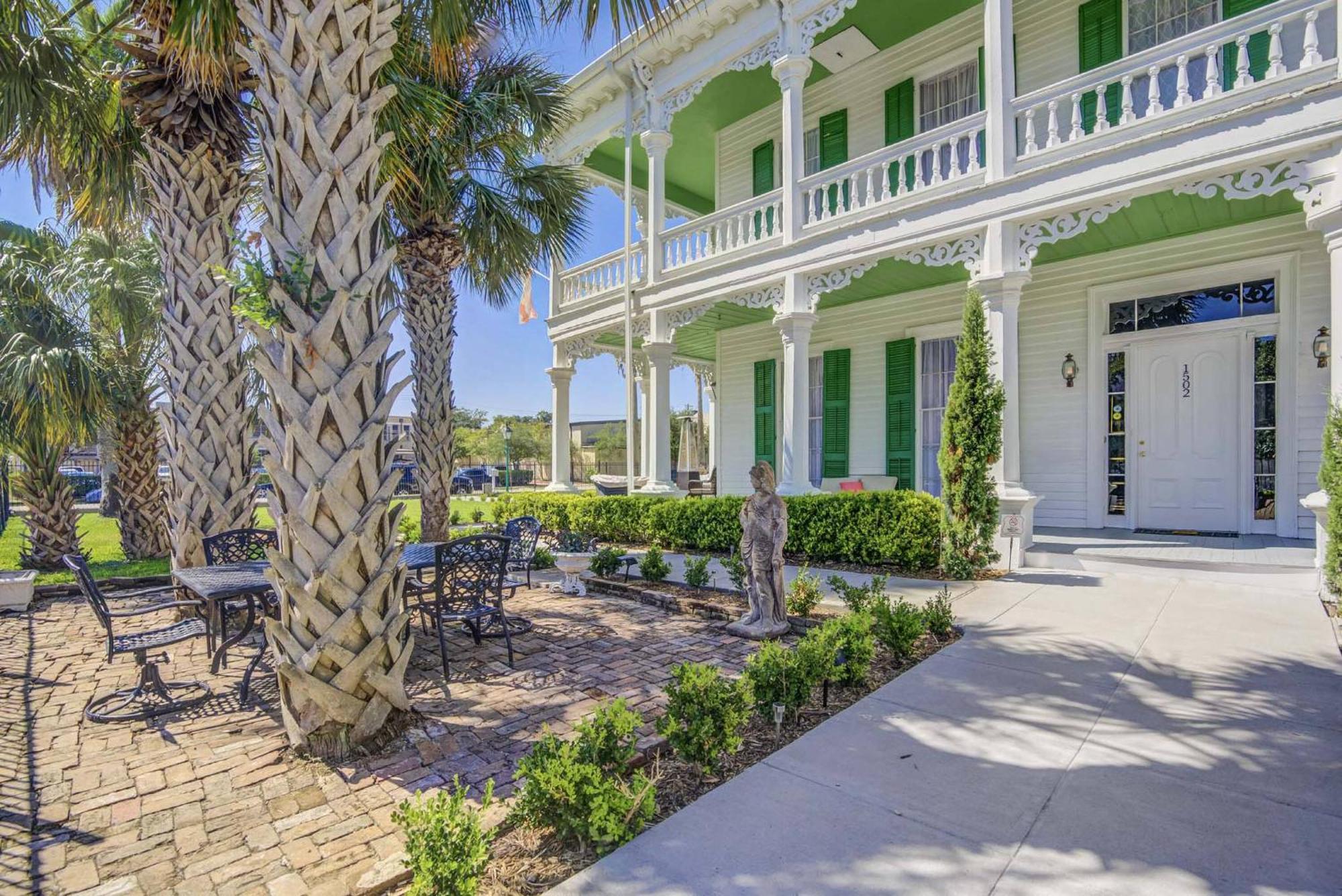 The George Manor Bed & Breakfast Galveston Exterior photo